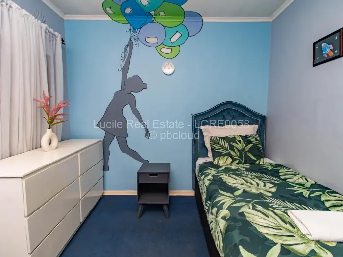 5 Bedroom House to Rent in Mandara, Harare