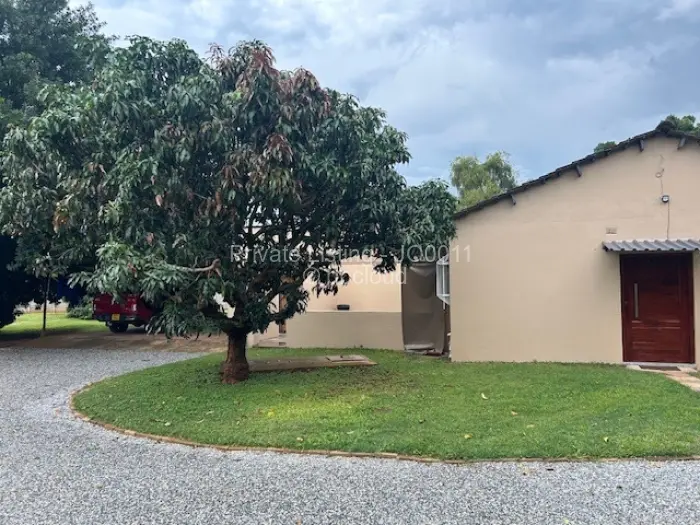 2 Bedroom Cottage/Garden Flat to Rent in Northwood