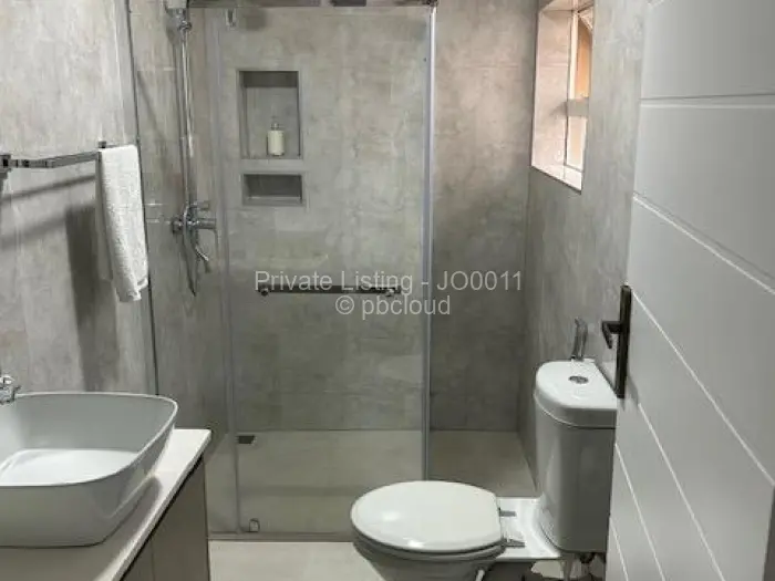 2 Bedroom Cottage/Garden Flat to Rent in Northwood