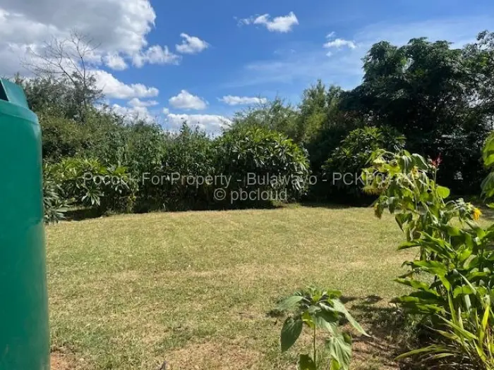 3 Bedroom House for Sale in Newton West, Bulawayo