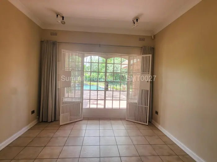 6 Bedroom House for Sale in Ballantyne Park, Harare