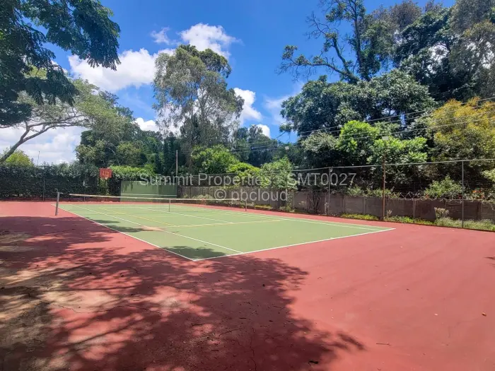 6 Bedroom House for Sale in Ballantyne Park, Harare