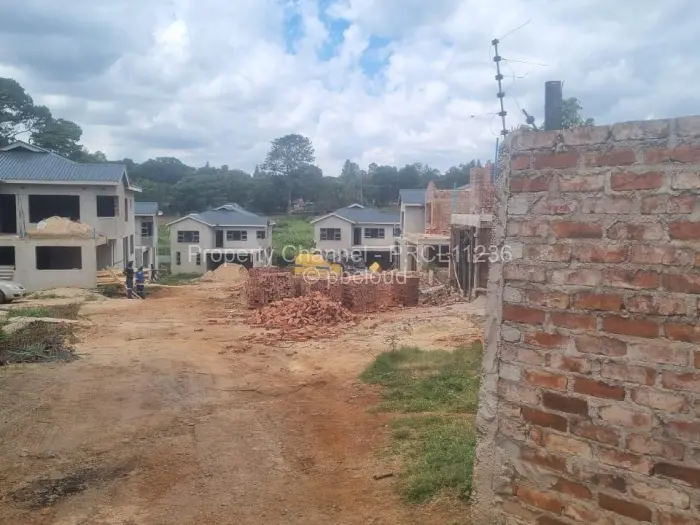 Townhouse/Cluster for Sale in Greystone Park, Harare