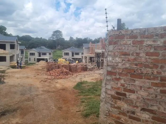 Townhouse/Cluster for Sale in Greystone Park, Harare