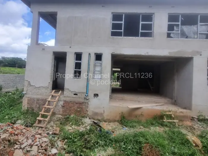 Townhouse/Cluster for Sale in Greystone Park, Harare