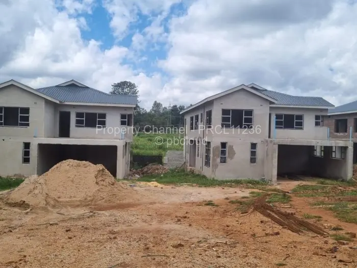 Townhouse/Cluster for Sale in Greystone Park, Harare
