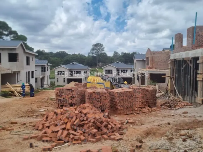 Townhouse/Cluster for Sale in Greystone Park, Harare