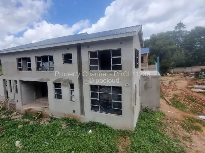 Townhouse/Cluster for Sale in Greystone Park, Harare