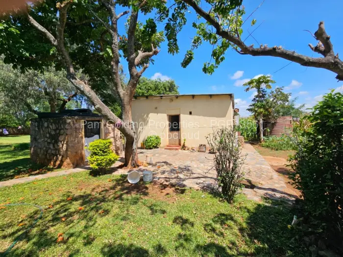 3 Bedroom House for Sale in Bellevue, Bulawayo
