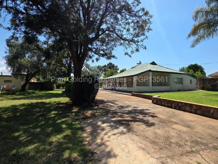 3 Bedroom House for Sale in Bellevue, Bulawayo