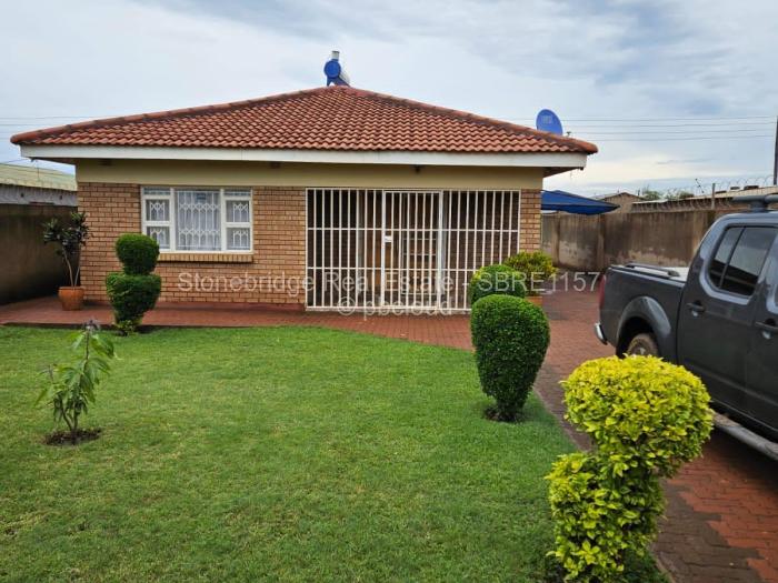 3 Bedroom House for Sale in Insiza, Insiza