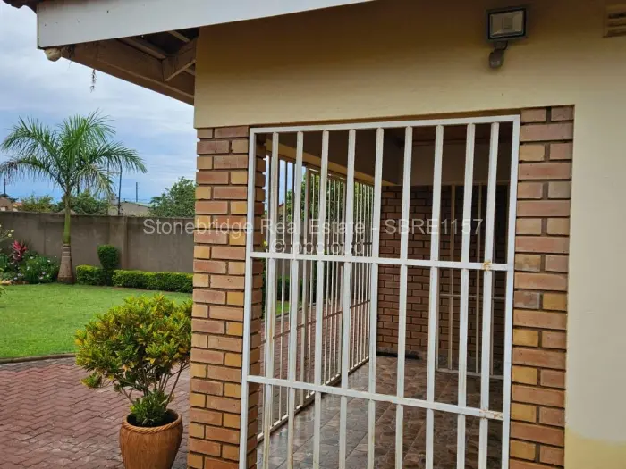 3 Bedroom House for Sale in Insiza, Insiza