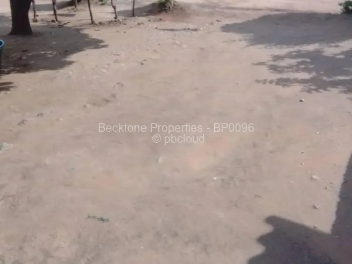 1 Bedroom House for Sale in Emganwini, Bulawayo