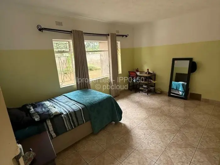 5 Bedroom House for Sale in Bluff Hill, Harare