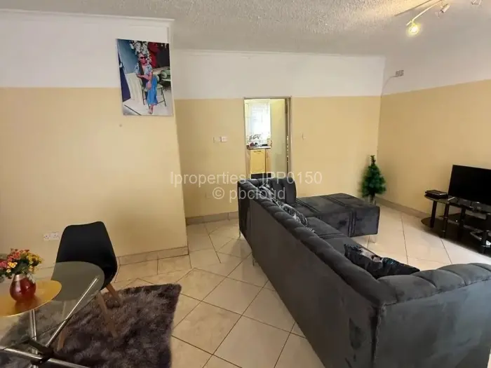 5 Bedroom House for Sale in Bluff Hill, Harare