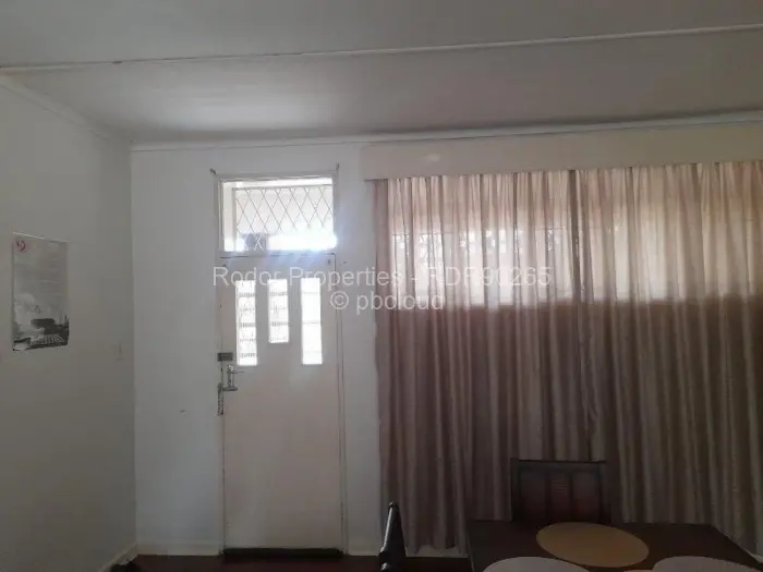 Flat/Apartment for Sale in Suburbs, Bulawayo