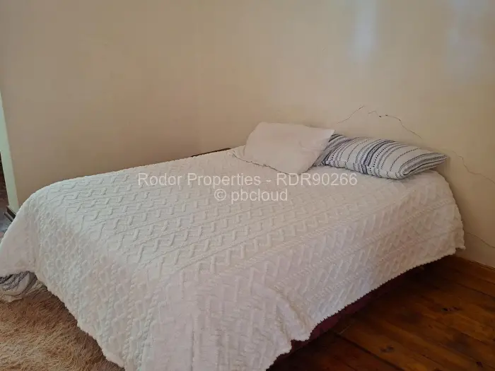 2 Bedroom House for Sale in Bellevue, Bulawayo