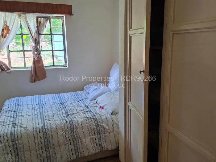 2 Bedroom House for Sale in Bellevue, Bulawayo