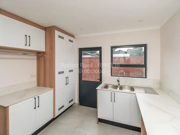 Townhouse/Cluster for Sale in Newlands, Harare