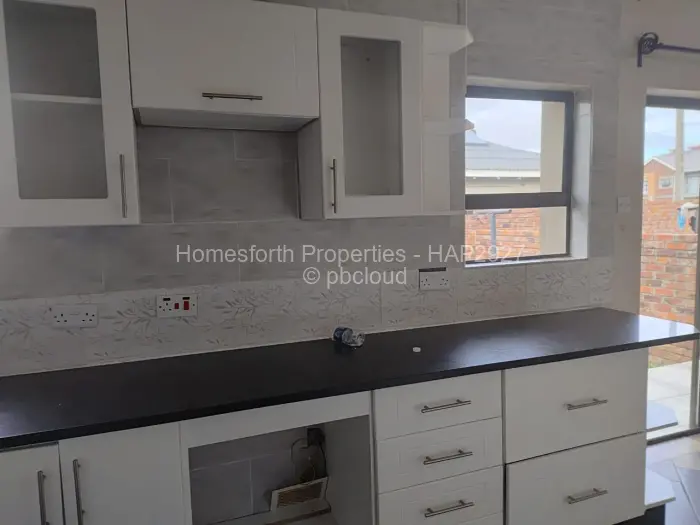 2 Bedroom Cottage/Garden Flat for Sale in Madokero Estates, Harare