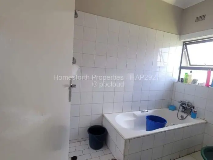 2 Bedroom Cottage/Garden Flat for Sale in Madokero Estates, Harare