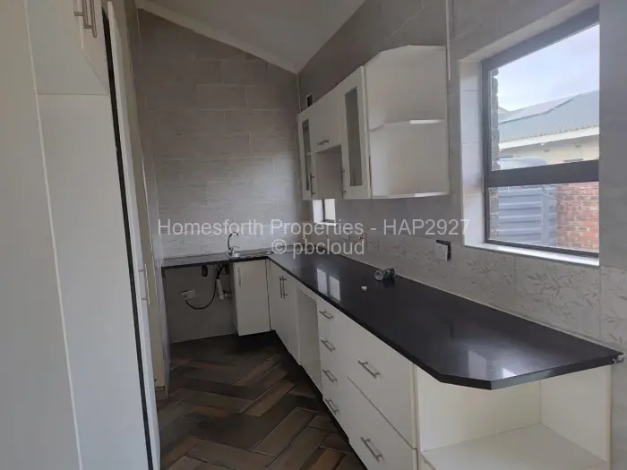 2 Bedroom Cottage/Garden Flat for Sale in Madokero Estates, Harare