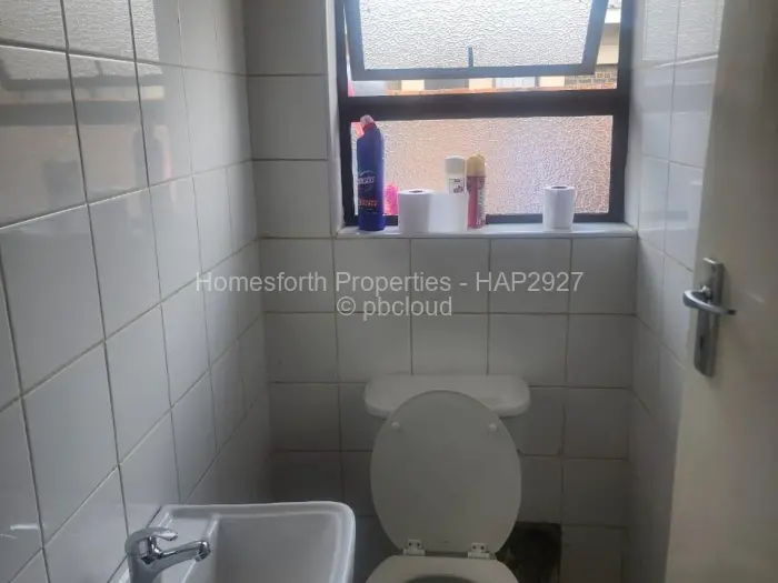 2 Bedroom Cottage/Garden Flat for Sale in Madokero Estates, Harare