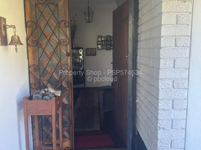 4 Bedroom House for Sale in Emerald Hill, Harare