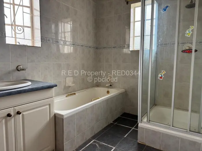 4 Bedroom House for Sale in Suburbs, Bulawayo