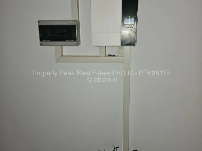 6 Bedroom House for Sale in Mount Pleasant Heights, Harare