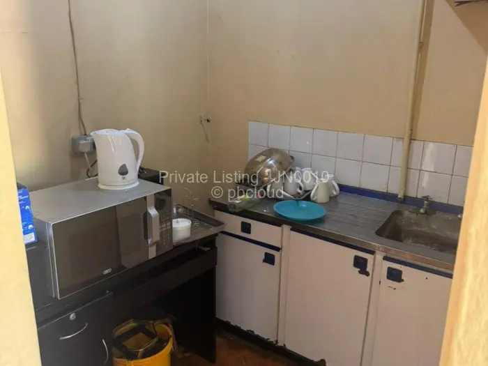 Warehouse/Industrial to Rent in Graniteside, Harare