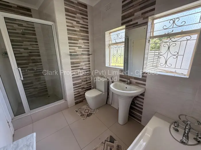 3 Bedroom House to Rent in Alexandra Park