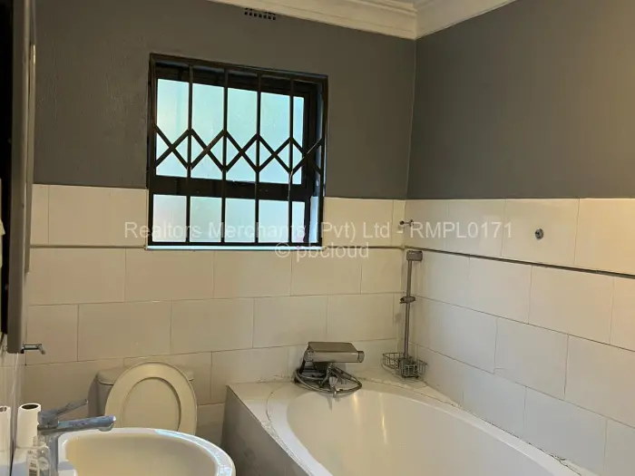 4 Bedroom House to Rent in Shawasha Hills