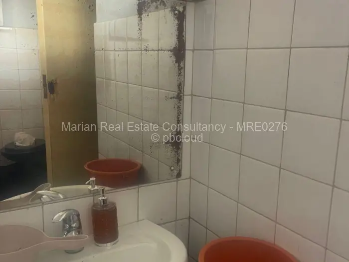 2 Bedroom House for Sale in Eastview, Harare