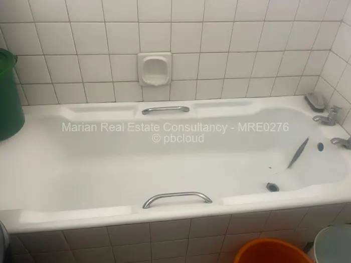 2 Bedroom House for Sale in Eastview, Harare