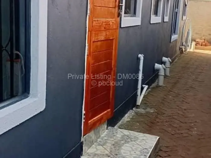 4 Bedroom House to Rent in Glaudina, Harare