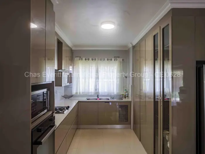 Townhouse/Cluster for Sale in Highlands, Harare