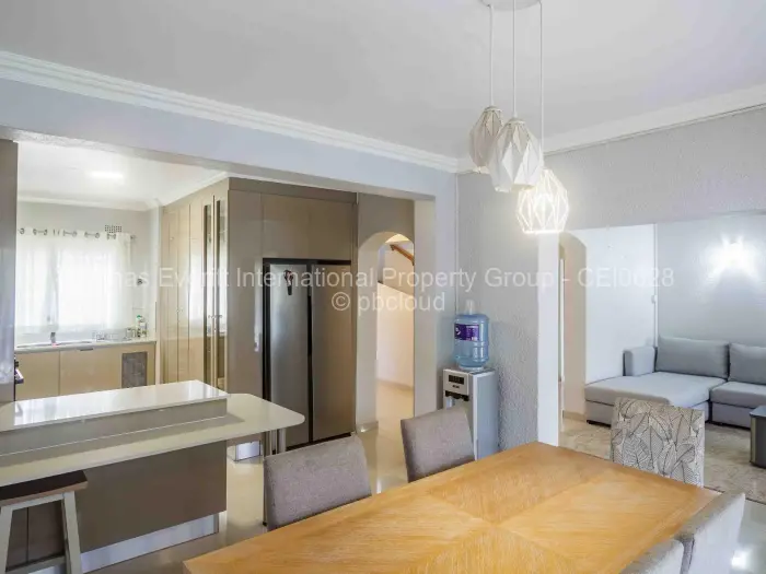 Townhouse/Cluster for Sale in Highlands, Harare