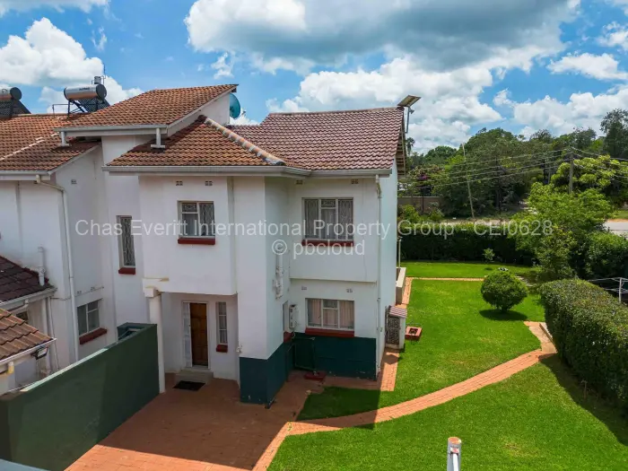 Townhouse/Cluster for Sale in Highlands, Harare
