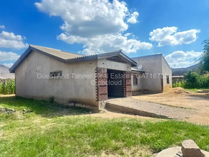 4 Bedroom House for Sale in Chitungwiza, Chitungwiza