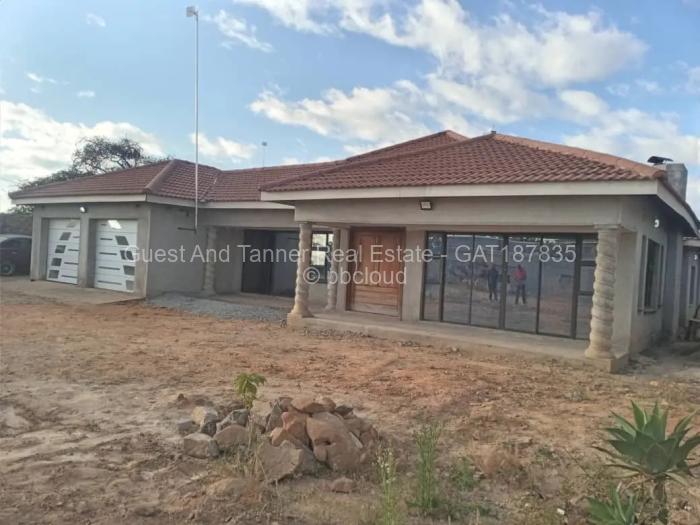4 Bedroom House for Sale in Crowhill Views, Harare