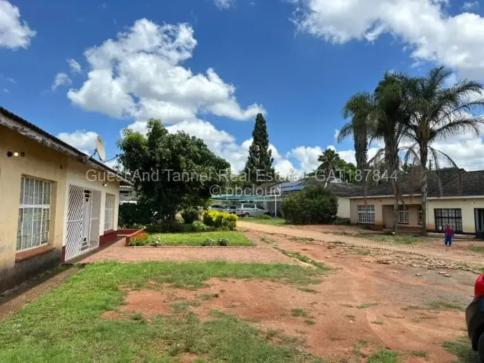 2 Bedroom Cottage/Garden Flat for Sale in Mandara, Harare