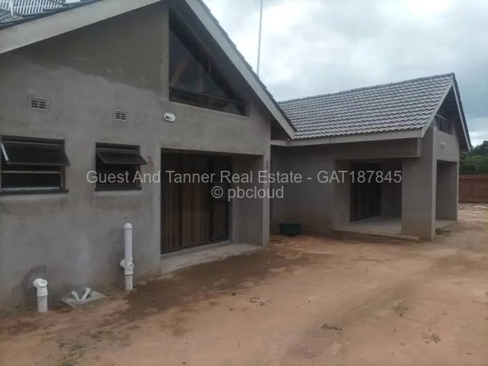 5 Bedroom House for Sale in Crowhill Views, Harare