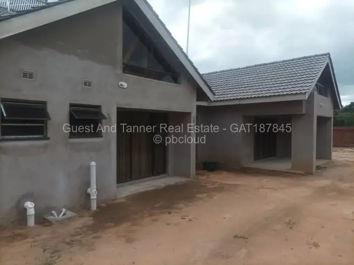 5 Bedroom House for Sale in Crowhill Views, Harare