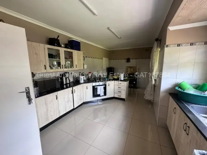 3 Bedroom House for Sale in Vainona, Harare