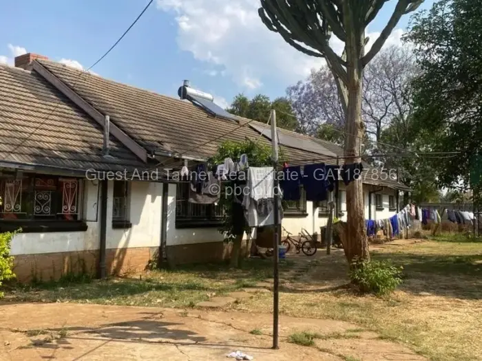 5 Bedroom House for Sale in Matsheumhlope, Bulawayo