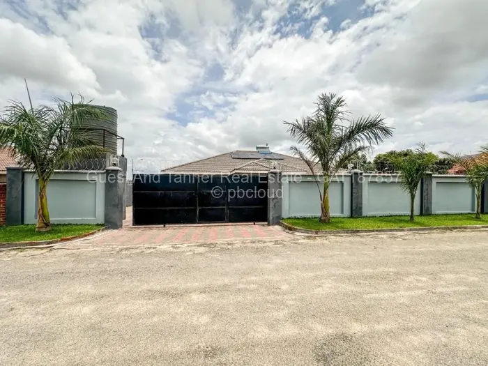 4 Bedroom House for Sale in Rockview, Harare