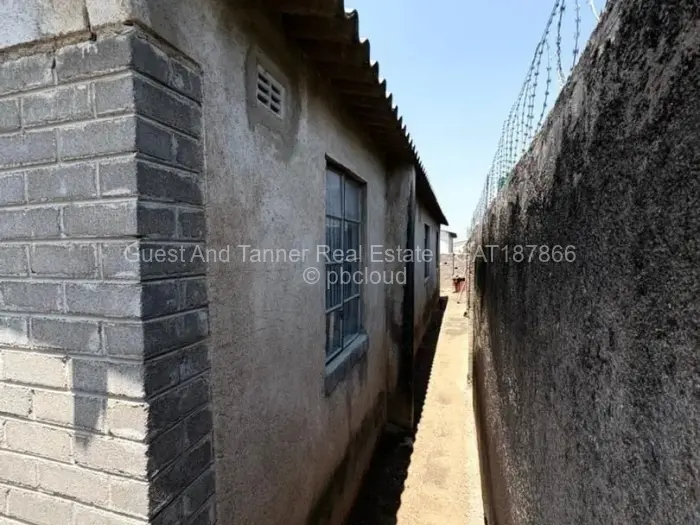 House for Sale in Cowdray Park, Bulawayo