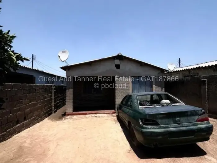 House for Sale in Cowdray Park, Bulawayo