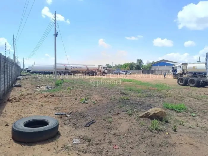 Commercial Stand for Sale in Aspindale Park, Harare